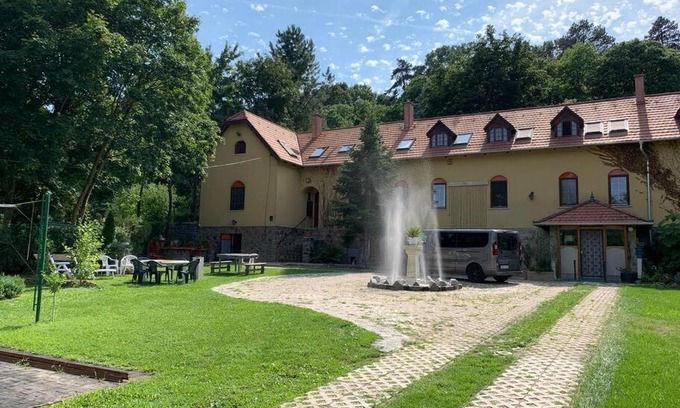 Szentendrei Wohnung | Manor House on the Danube Bend