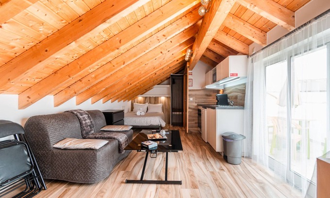 Peniche de Cima Wohnung | Mansarda Studio mit privater Terrasse, 3 Gehminuten vom Peniche Beach entfernt