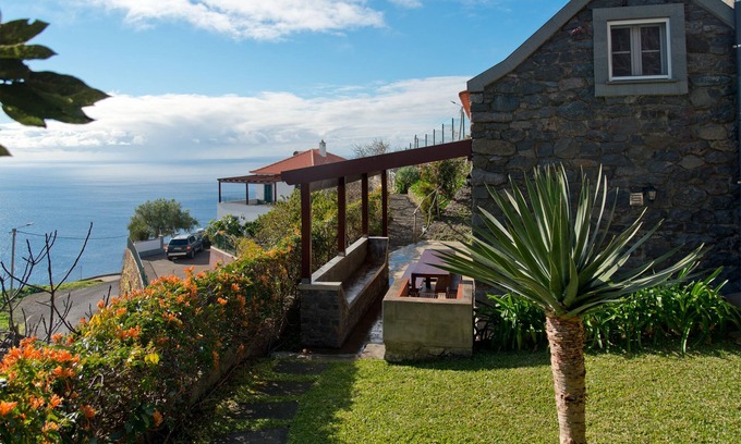 Faja da Ovelha Haus | Manta Haus - Palheiro