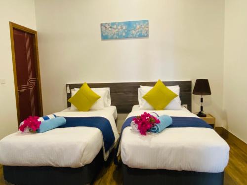 Dharavandhoo Bed & Breakfast | Manta Sky Inn