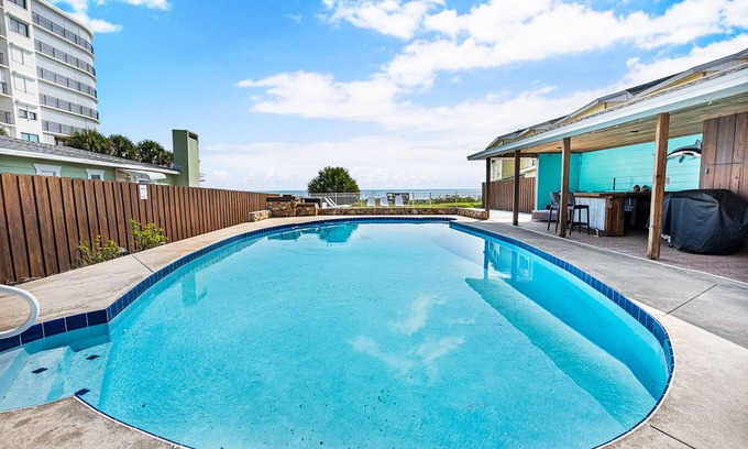 Ormond-by-the-Sea Haus | "Margarita Manor" - Oceanfront Pool Home -5BR/5BA