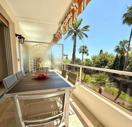 La Celle-sous-Gouzon Wohnung | Marilyn Beach - Vue mer, terrasse, garage privé