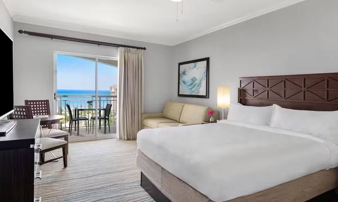 Palm Beach Hotel | Marriott's Aruba Surf Club - 2BR Oceanside View. Lighthouse Tower