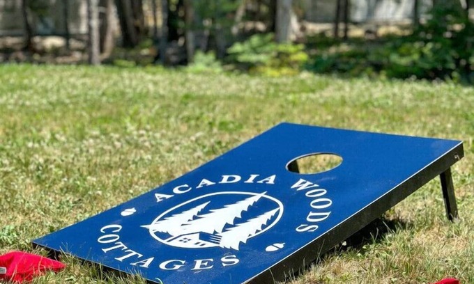 Town Hill Hütte | Marshall Lodge. At the heart of Acadia and MDI!