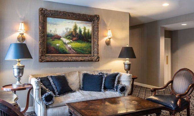 Historic District Hotel | Maryland Inn 2 Doubles, Pet-Friendly, 2 Units