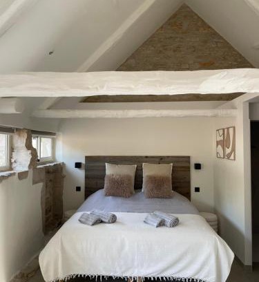 Calvignac Bed & Breakfast | Mas de Méjas Chambre d'hôtes La Pierraille