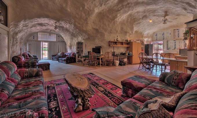 Moab Sonstige | Massive 3 Bedroom Glamping Cave with Views of the Colorado River