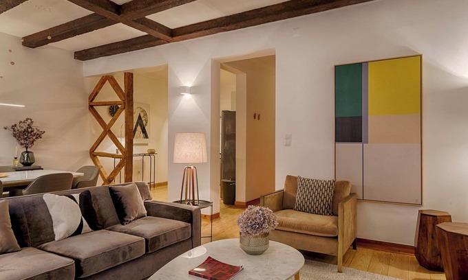 Encarnacao Wohnung | Master Historical Gem in Chiado