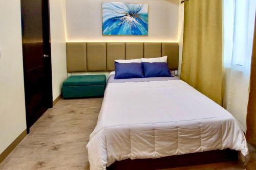 Bacolod Wohnung | Matawhay Staycation at One Regis