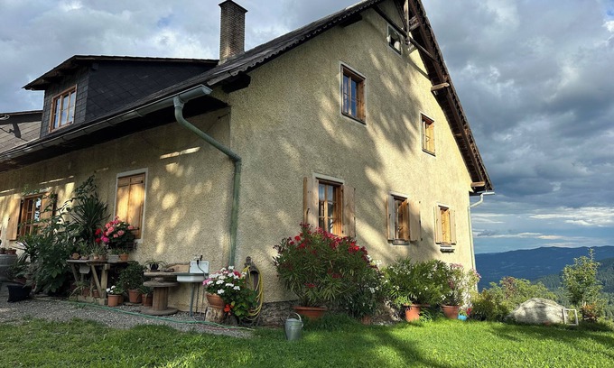 Eibiswald Wohnung | Mauthnerhube Übernachten mit Sauna und Whirlpool, Gemütliches Hüttenfeeling,