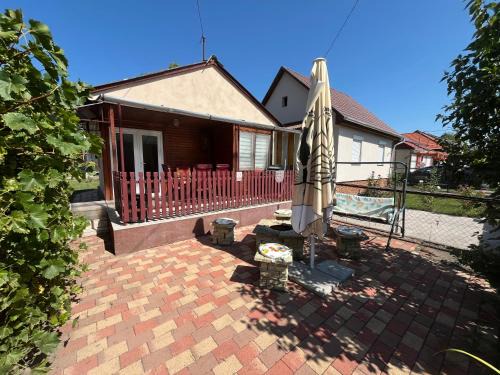 Bogacs Haus | Maya Vendégház