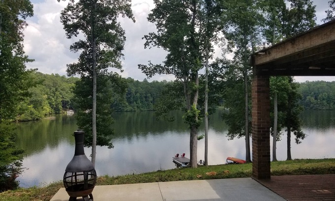 Roxboro Haus | Mayo Lake Lower Unit Highend, sauber, aktualisiert