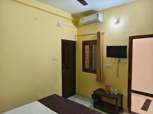 Sarnath Haus | MAYUR paying Guest house
