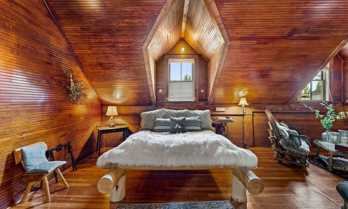 McCloud Hotel | Mccloud Mercantile Hotel