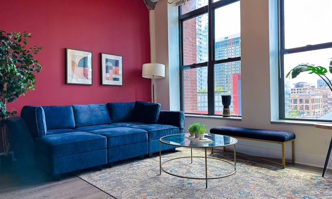 Near South Side Wohnung | McCormick Place 2b/2b family unit with optional parking for up to 8 guests