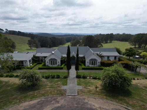 Jenolan Haus | Mckeown's Rest at Kenzell Farm