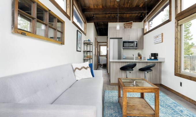 Stanley Kabine | Meadow Creek Tiny Home #07