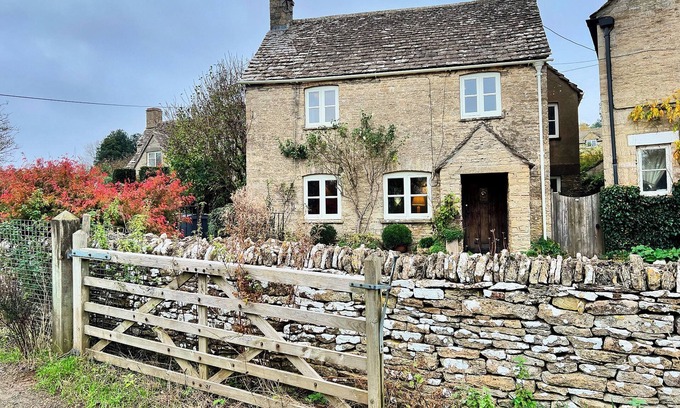 Chedworth Hütte | Meadow View Cottage