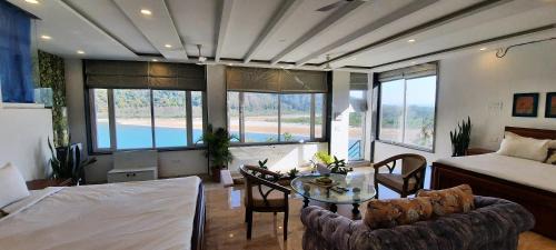 Rishikesh Haus | Meeram Ganga, A Heritage Stay by the Ganges at Triveni Ghat