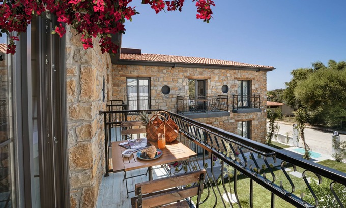 Gokceada Hotel | Melitya House