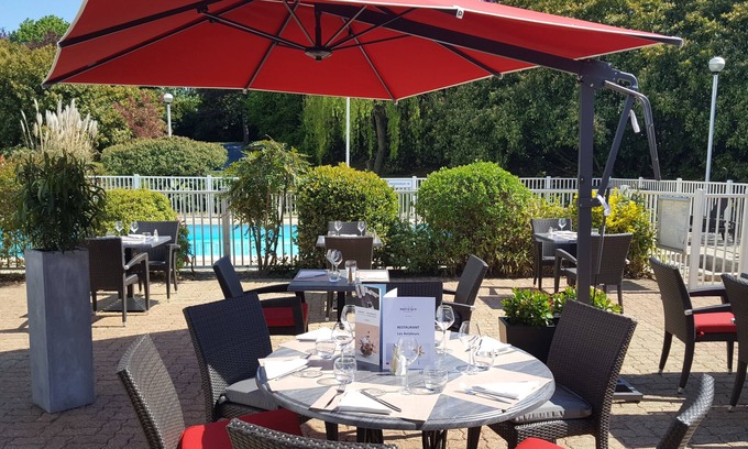 Le Blanc-Mesnil Hotel | Mercure Paris Le Bourget