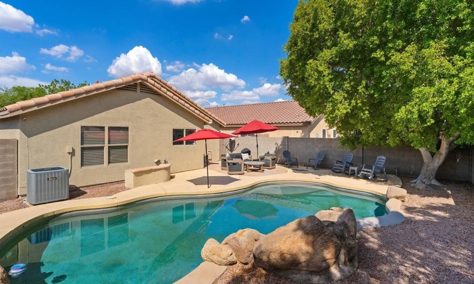 East Mesa Haus | Mesa Oasis Private Pool Fire Pit Sleeps 6