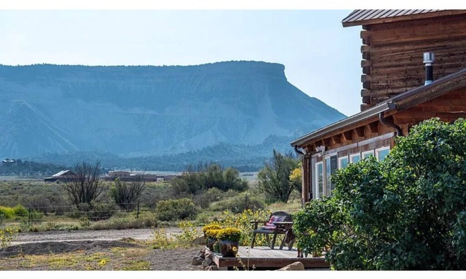 Mancos Haus | Mesa Verde Ranch with Panorama Views. Family, pet, & horse friendly!