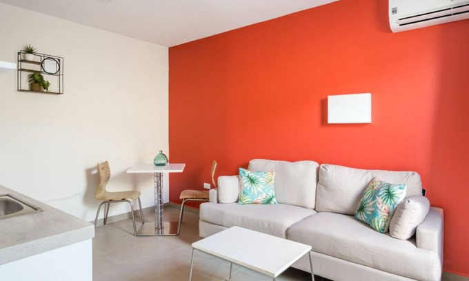 Boroncana Wohnung | Mi Casita Apartment T3- 1BR 1BA 5 min 2 Palm Beach