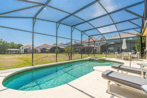 Windwood Bay Haus | Mickey's Holiday Home