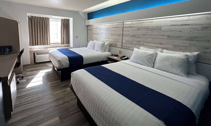 Tomah Hotel | Microtel Inn & Suites by Wyndham Tomah