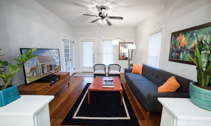 Tipp City Hütte | Mid-Century Modern Cottage in Downtown Tipp City