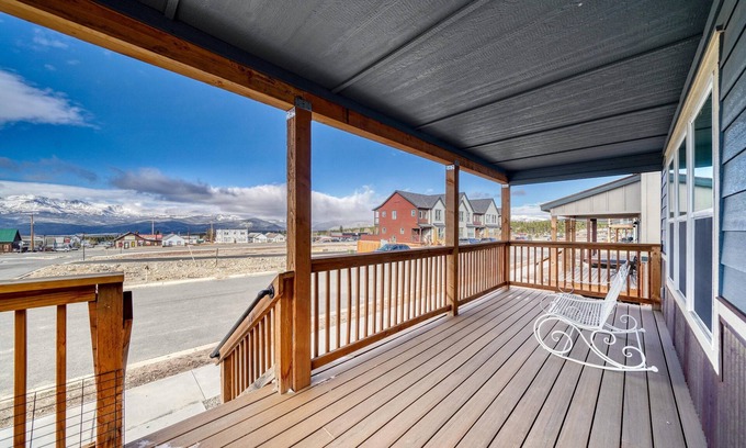 Leadville Kabine | Midgarth Hus- Brand New Railyard home minutes to Copper & Ski Cooper!
