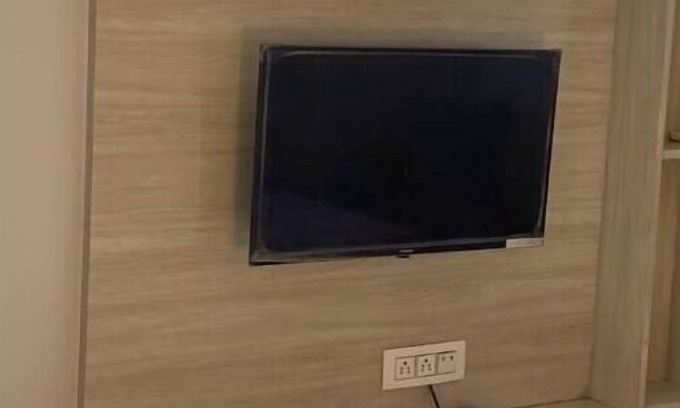 New Delhi Wohnung | Midtown Studio Apt in DLF Capital West Delhi