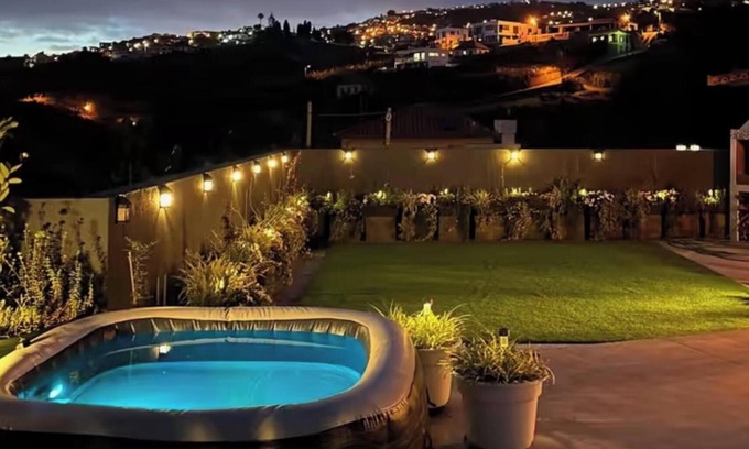 Canhas Haus | Miguel's Seaview Corner