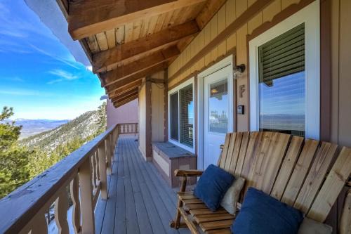Tahoe Village Haus | Mile High Mountain - Carson Valley Views