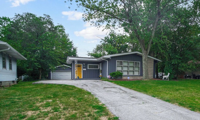 Miller Beach Haus | Miller Cottage! Resort Style Wohnen