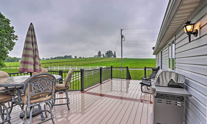 Millersburg Haus | Millersburg Home w/ Covered Porch & Fire Pit!