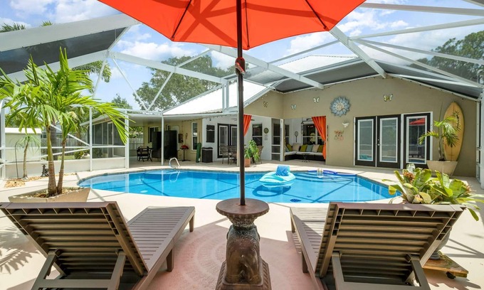 Interchange Square Haus | Milly2 · Elegant 4BR Pool Sanctuary · Ideal for Work/Play!