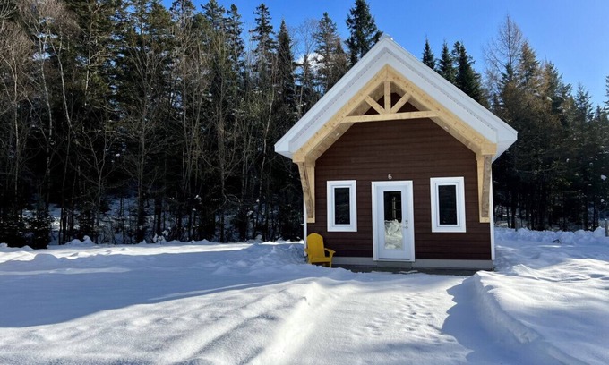 Saint-Gabriel-de-Valcartier Skihütte | Mini cottage # 6 by the river banks