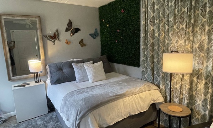 Richs Deland Wohnung | Mini Monarch 🦋 Cabina