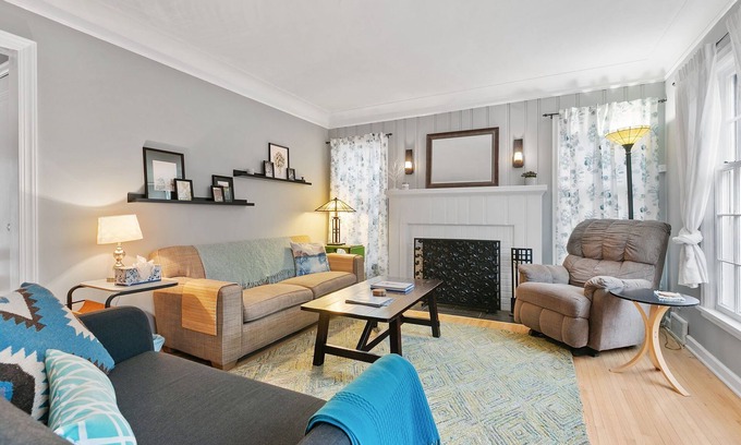 Highland Haus | MINNeSTAY* Highland Hideaway