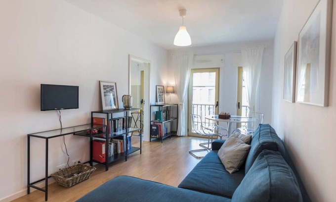 Campo Grande Wohnung | Comfortable flat in Campo Pequeno, 8mins to metro