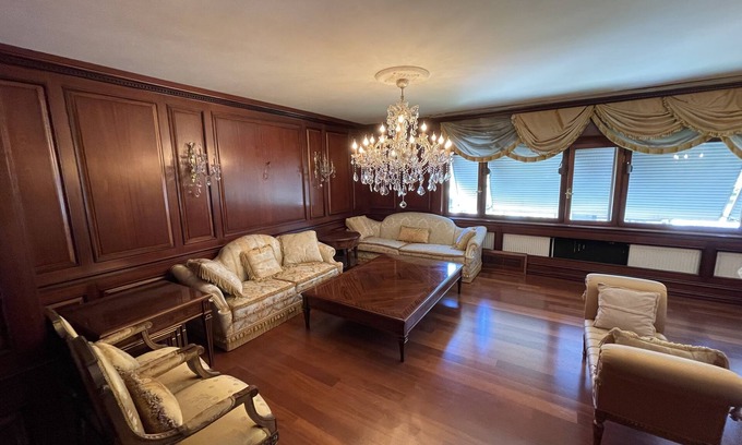 Bakırkoy Haus | Modern 1 Bedroom Garden Apartment in Center Easy Transportation w/ King Bed