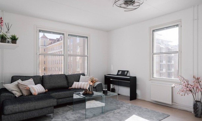 Hietalahti Wohnung | Modern 1BR Apartment with Balcony at Helsinki City Centre