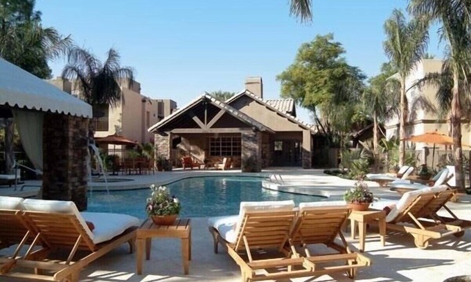 North Scottsdale Eigentumswohnung | Modern 2BR/2BA Retreat: Ground Floor/Pool, Spa, Gym/North Scottsdale Getaway