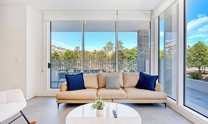Sydney Olympic Park Wohnung | Modern 3B2B apt with stadium view@Olympic park