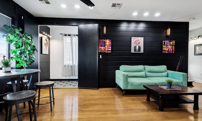 Faubourg Lafayette Villa | Luxury 5 bedroom Modern Villa with private Rooftop