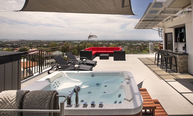 Cebu Haus | Modern 6BR House ⭐️City & Ocean Views from Jacuzzi