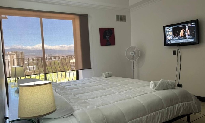 Escazu Wohnung | Modern and secure apartment in exclusive sector close to restaurants pet’s OK