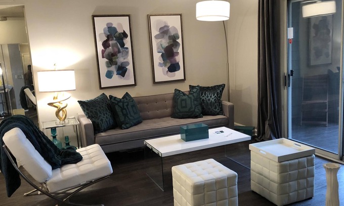 Loring Heights Wohnung | Modern und anspruchsvoll